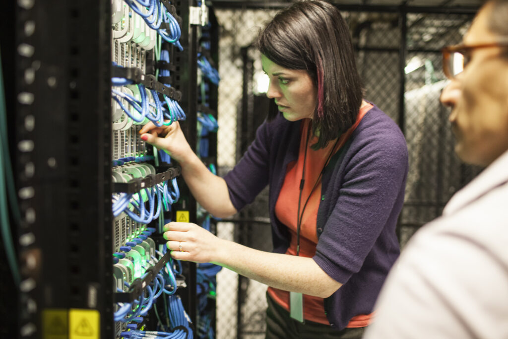 Technicien·ne câblage structuré datacenter – Connectivité et rigueur technique